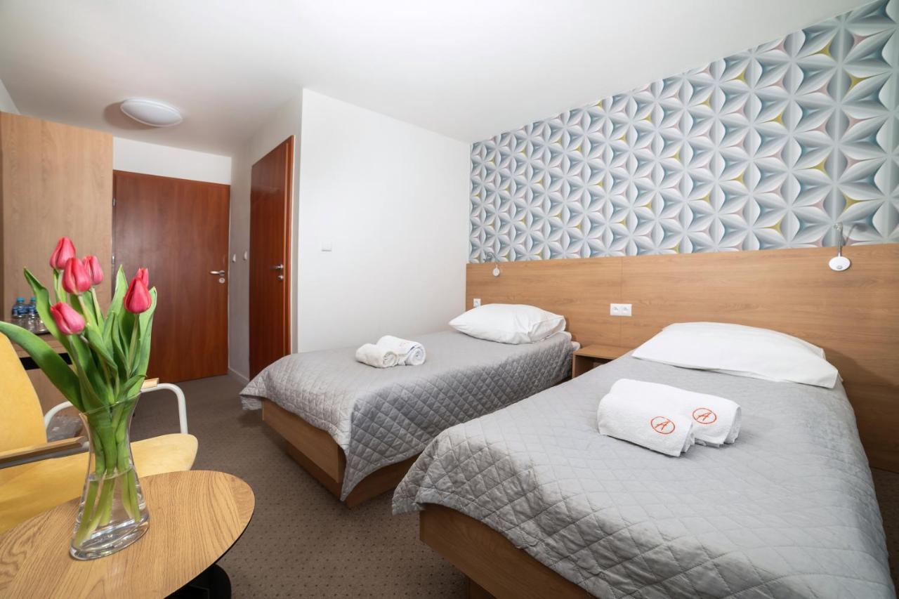 Hotel Angie Пущиково Екстериор снимка